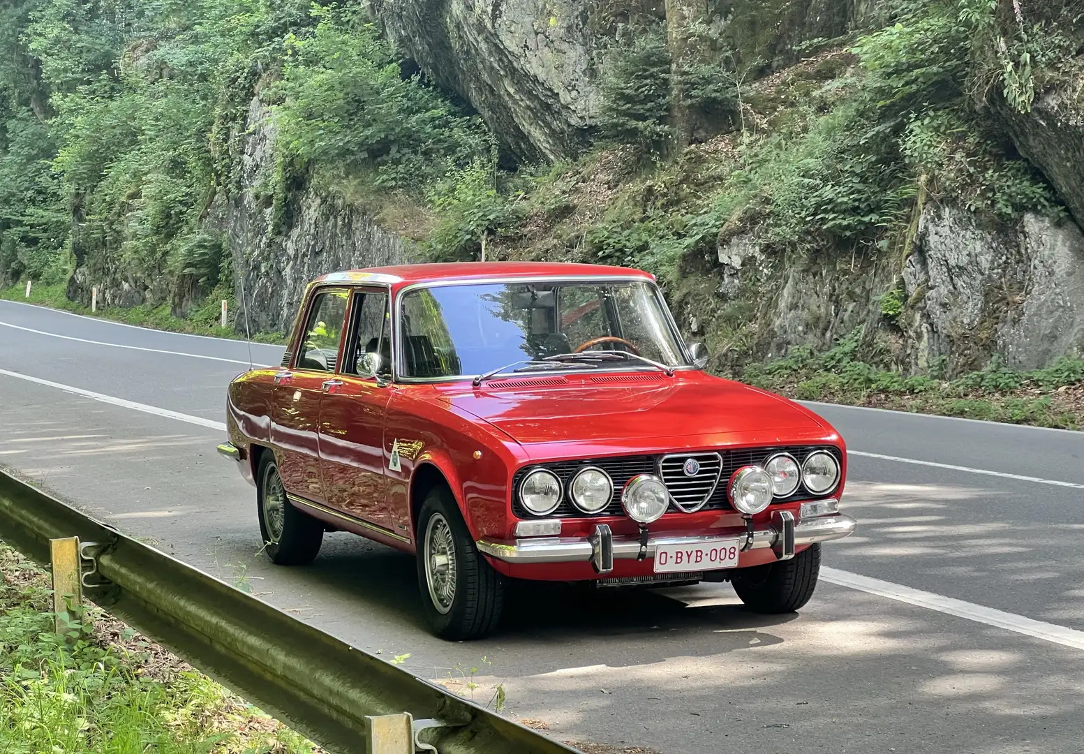 Alfa Romeo 2000 Berlina Piros - 1