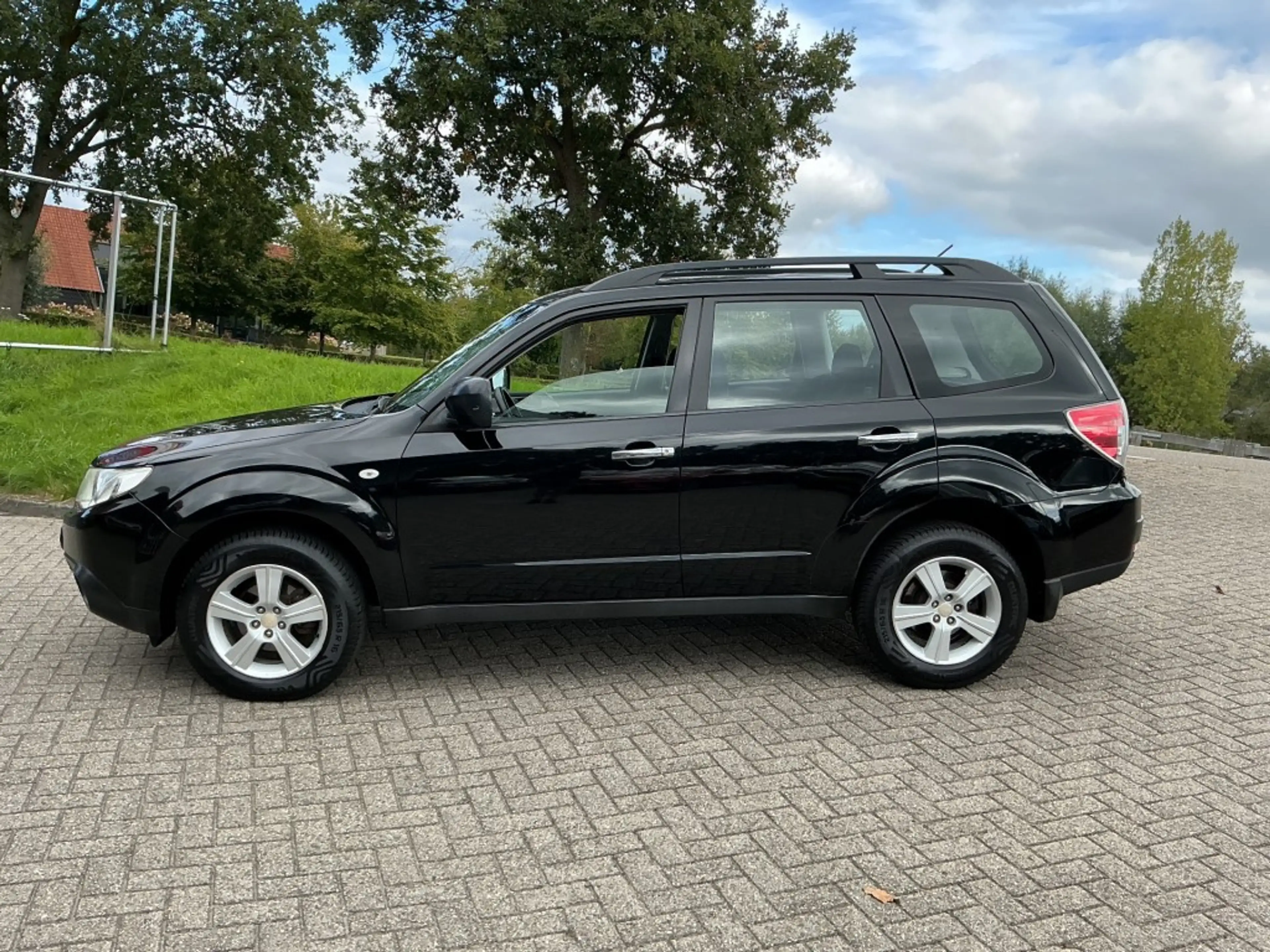 Subaru Forester 2.0 COMFORT — photo 11