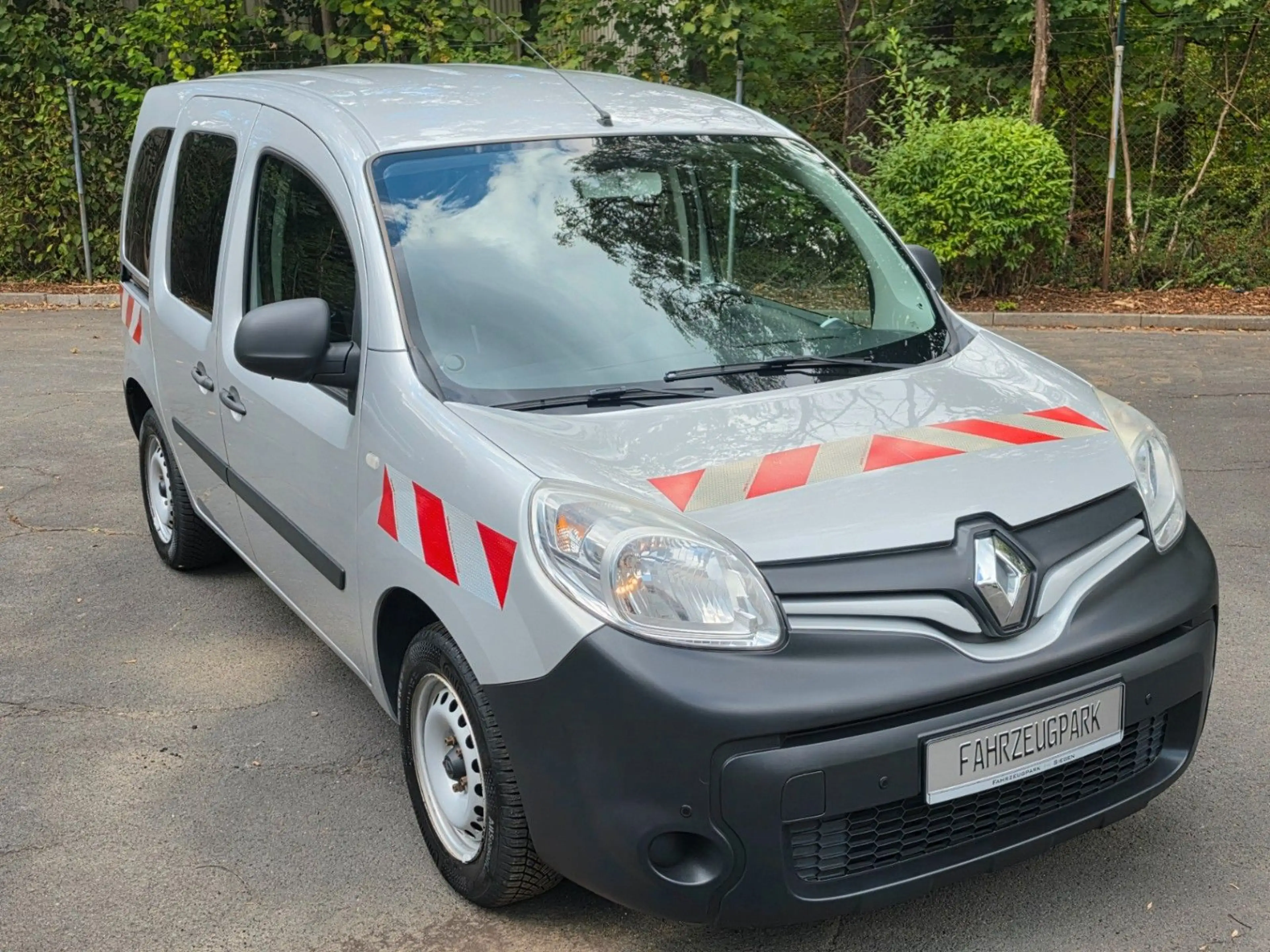 Renault Kangoo Rapid Extra*SORTIMO*110PS*NAVI*PDC* — photo 5