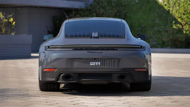 Porsche 992 view 7