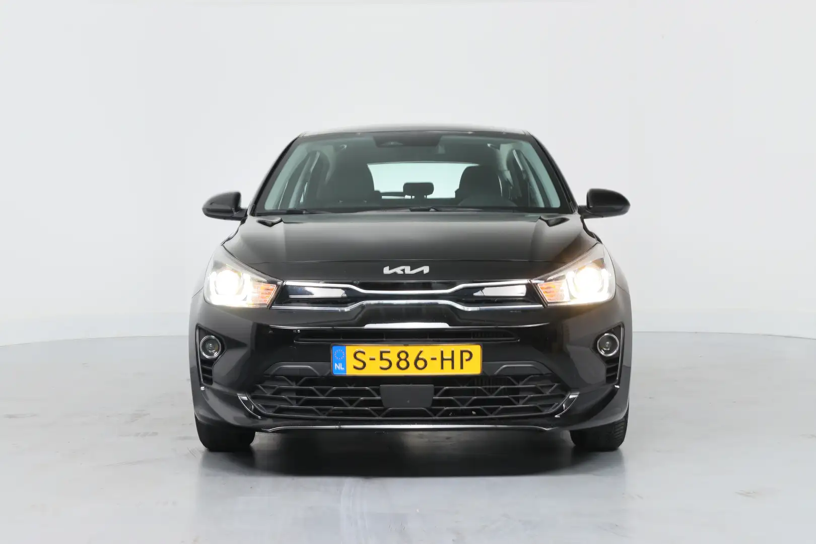 Kia Rio 1.0 T-GDi MHEV DynamicLine | Navigatie | Climate C Zwart - 2