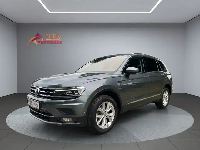 Volkswagen Tiguan Allspace Highline 4Motion 7 Sitz.*Pano*Na