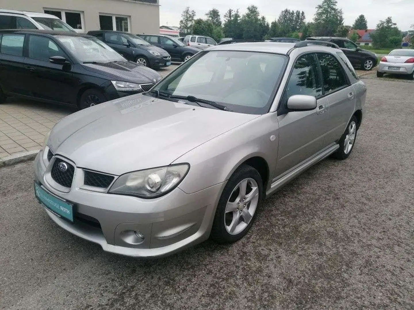 Subaru Impreza 2.0 R Active Automatik Gris - 1
