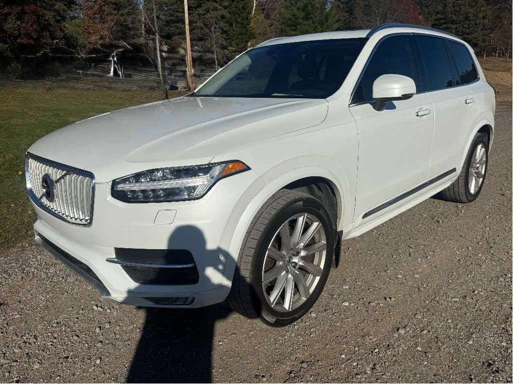 2018 Volvo XC90 Inscription alt 2