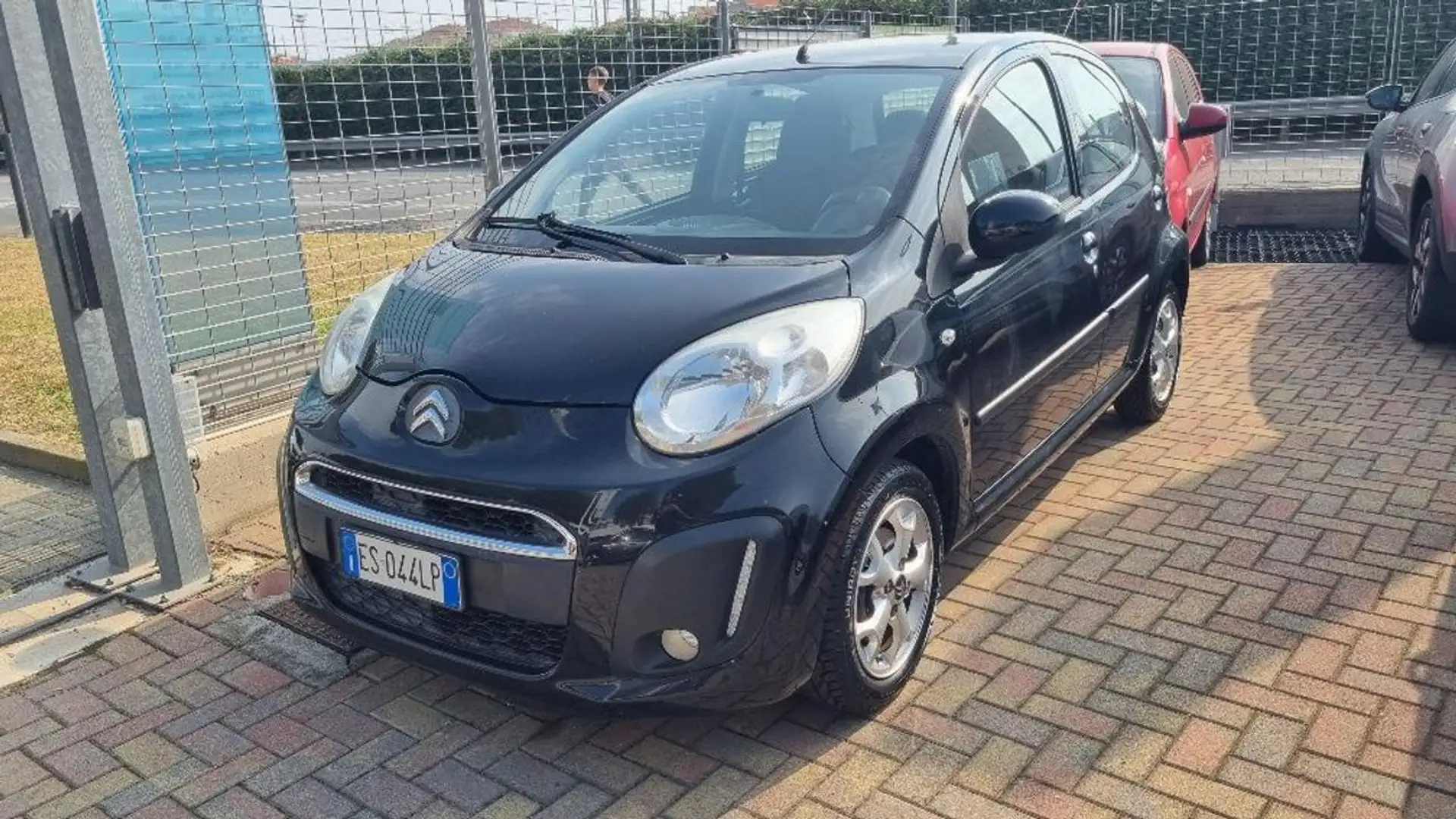 Citroen C1 1.0 5 porte ETG Seduction Negro - 2