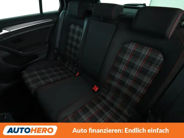 Volkswagen Golf view 14