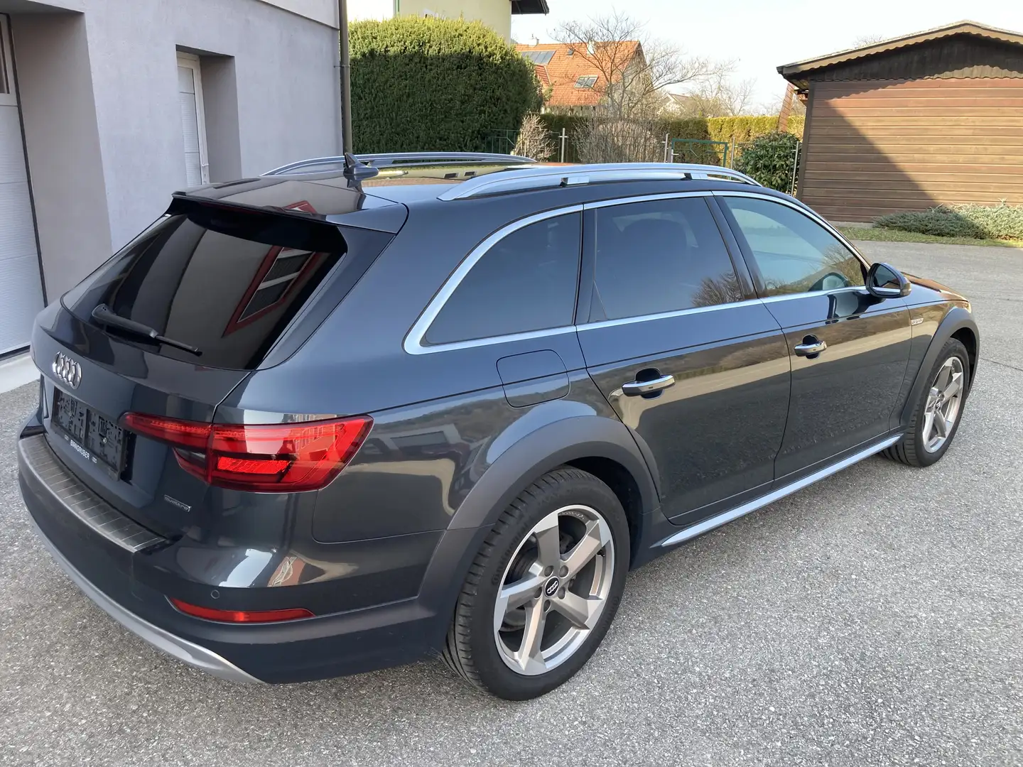 Audi A4 allroad A4 Allroad quattro 3,0 TDI quattro S-tronic Allroa Grau - 2