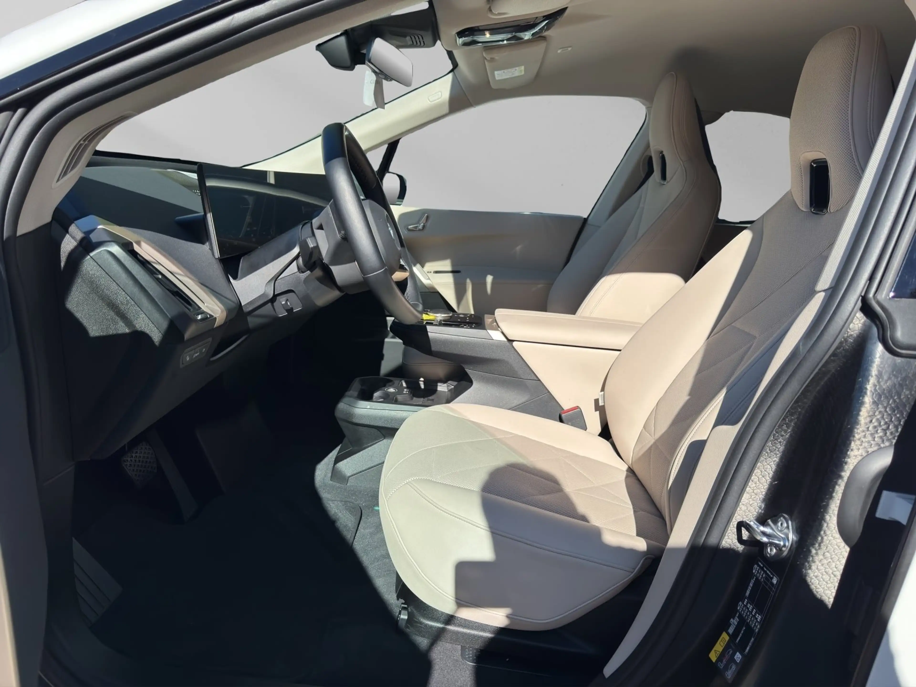 BMW iX xDrive45 ACC 0,25% DW-Versteuerung 0,99% Finanz — photo 11