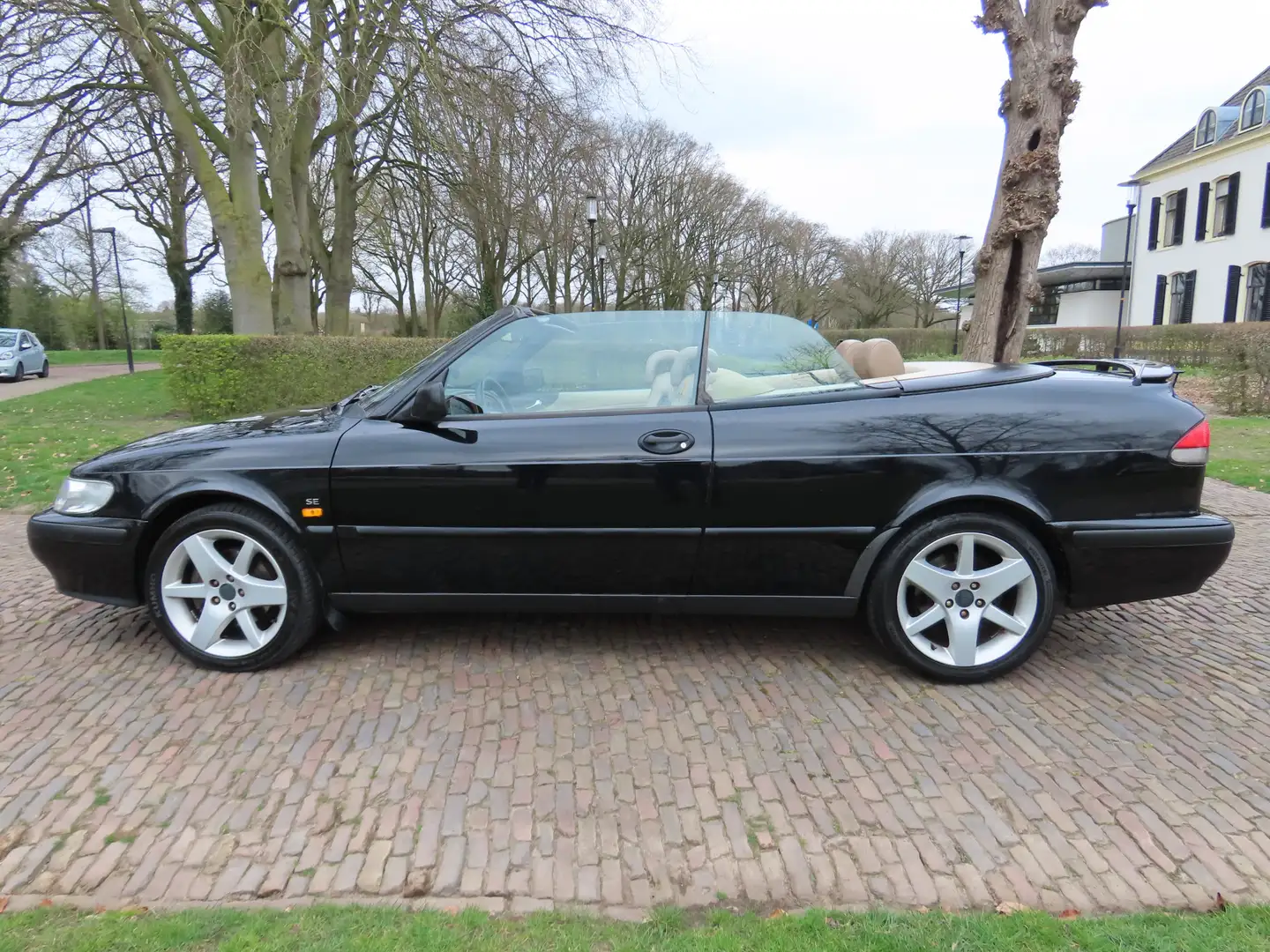 Saab 9-3 Cabrio 2.0 SE G3 Gas Ecc Cruisecontrol Leer Pdc 17 Negro - 2