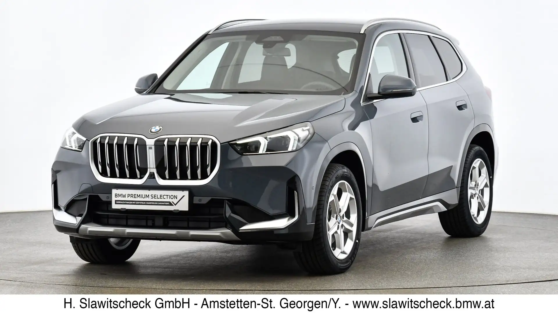 BMW X1 sDrive18d U11 Grau - 1