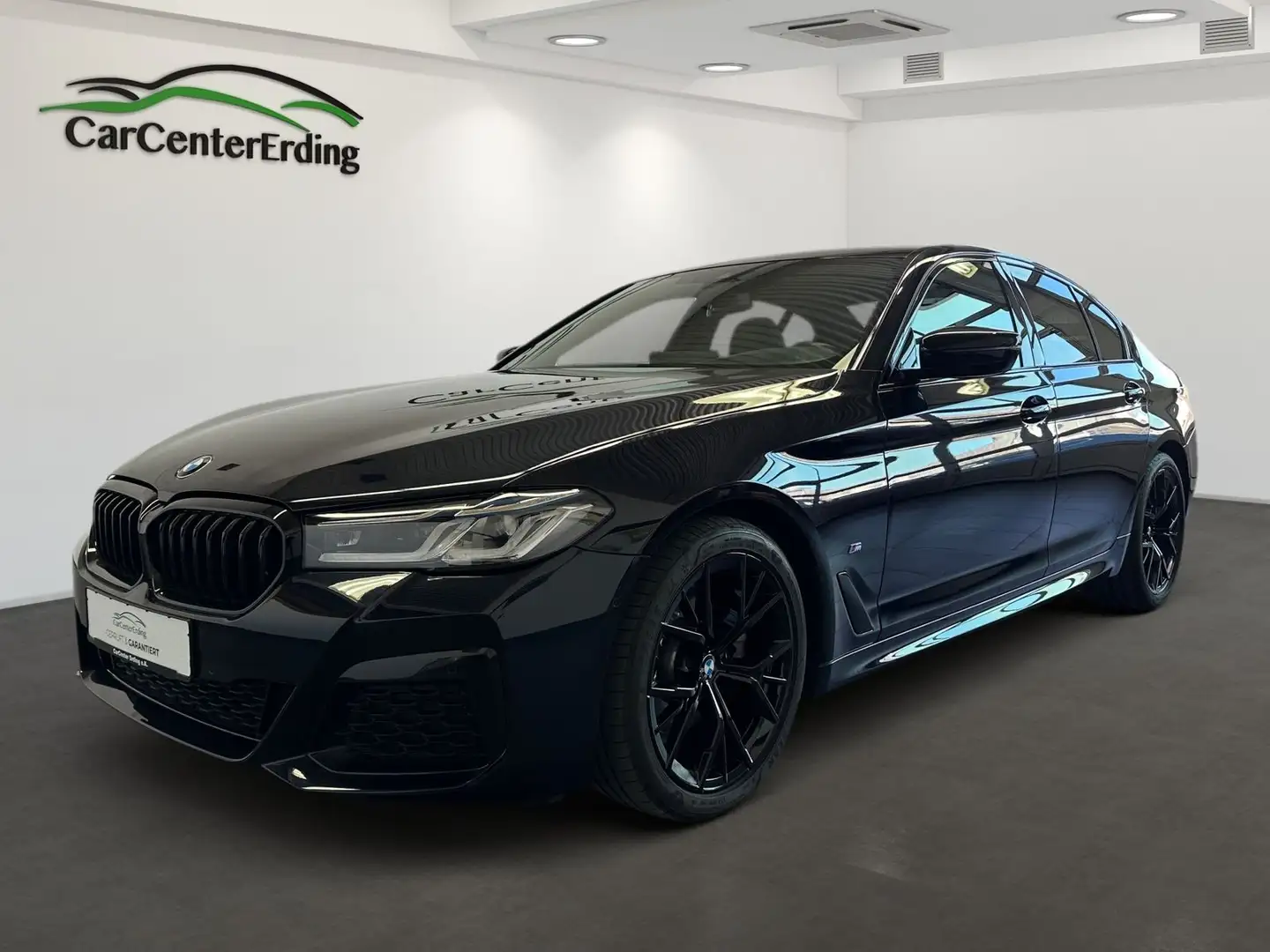 BMW 520 iLim.*M Sport*Laser*Navi*Kamera*Leder*AHK*HUD Negro - 1