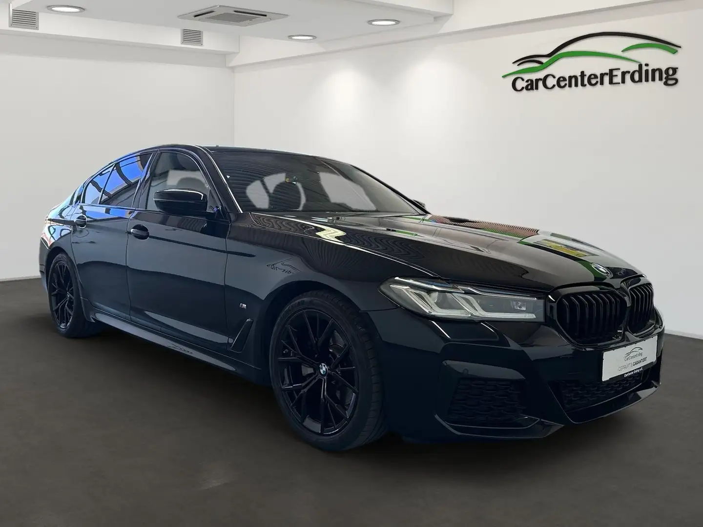 BMW 520 iLim.*M Sport*Laser*Navi*Kamera*Leder*AHK*HUD Negro - 2