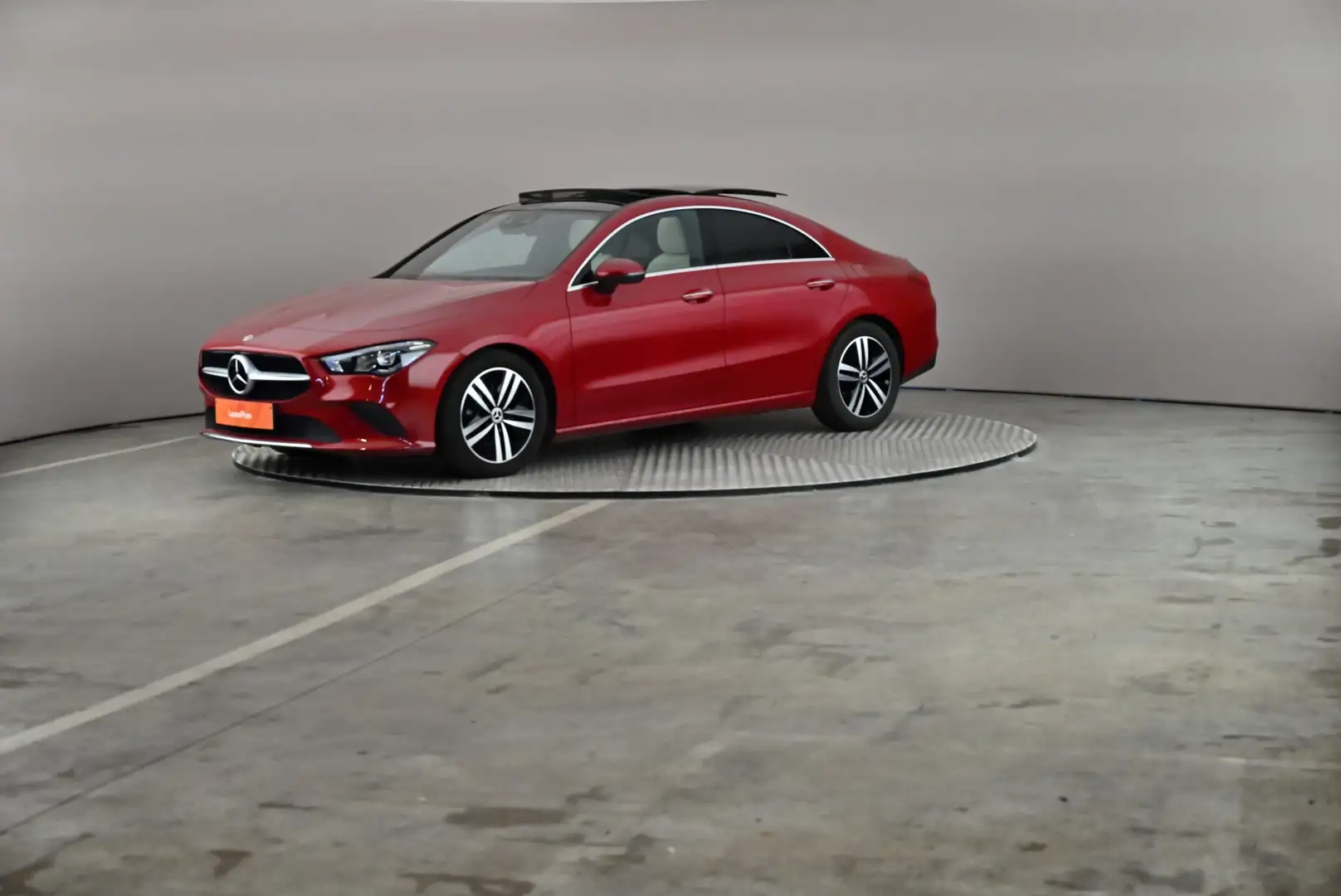 Mercedes-Benz CLA 200 AUT Luxury Line Premium LEDER/CUIR LED GPS PDC 360 Rouge - 1