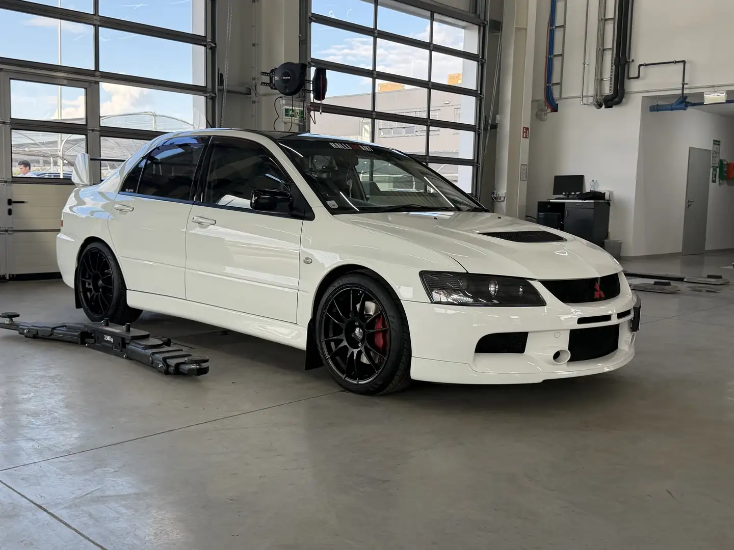 Mitsubishi Lancer Evo Evolution VIII - 1