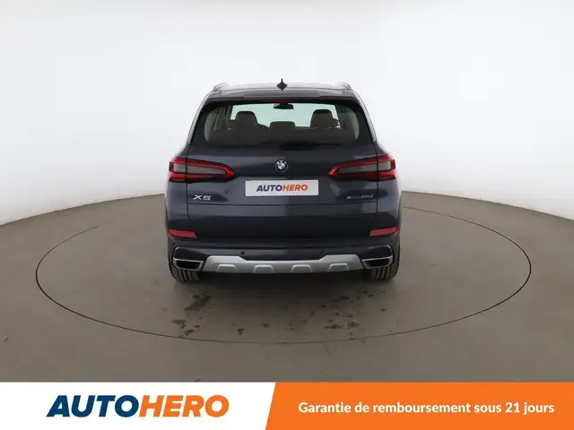 BMW X5 view 5