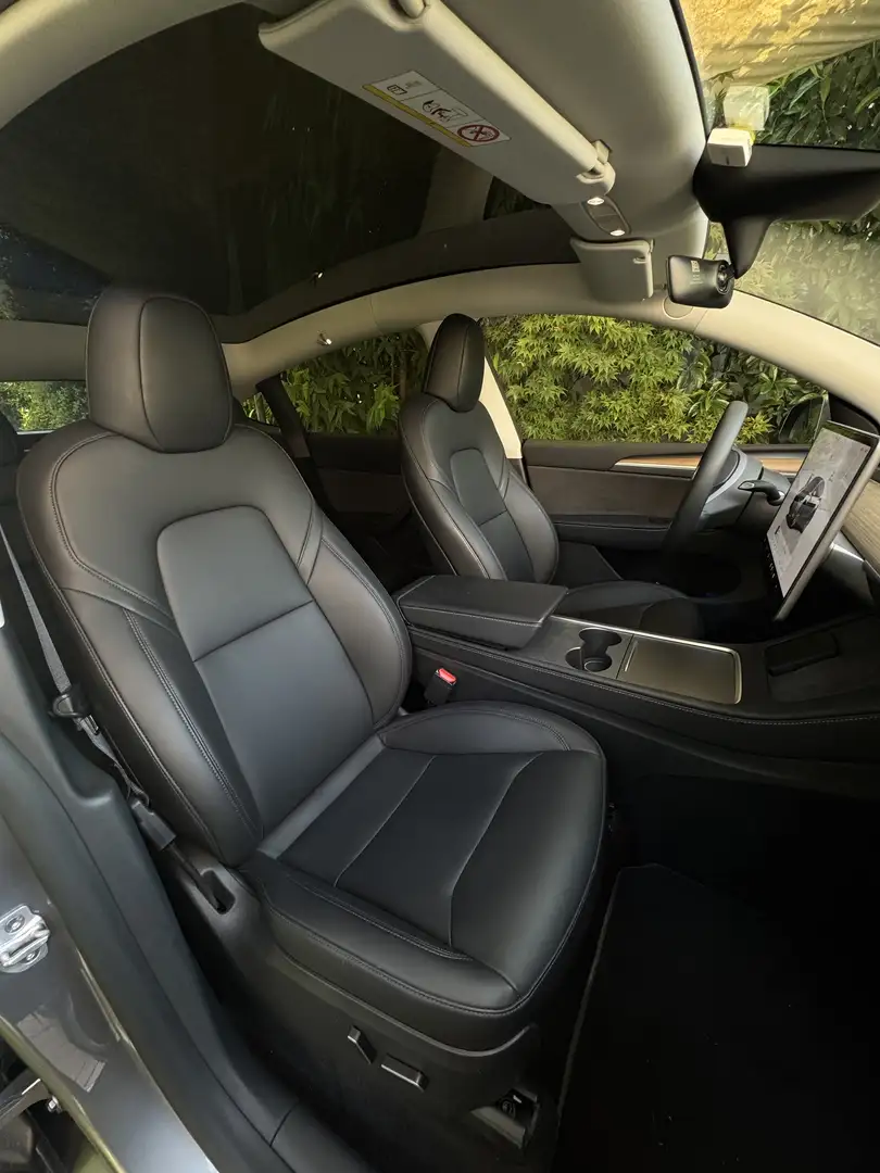 Tesla Model Y Long Range a trazione posteriore Grigio - 2