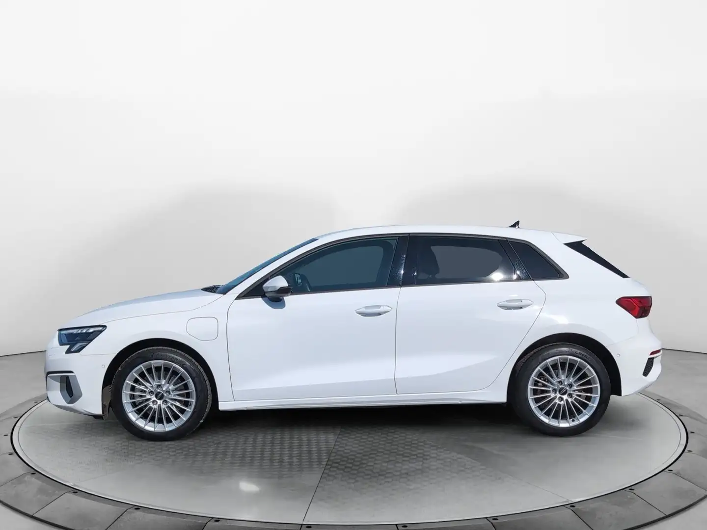Audi A3 40 TFSI e S-Tronic advanced, LED, A Weiß - 2