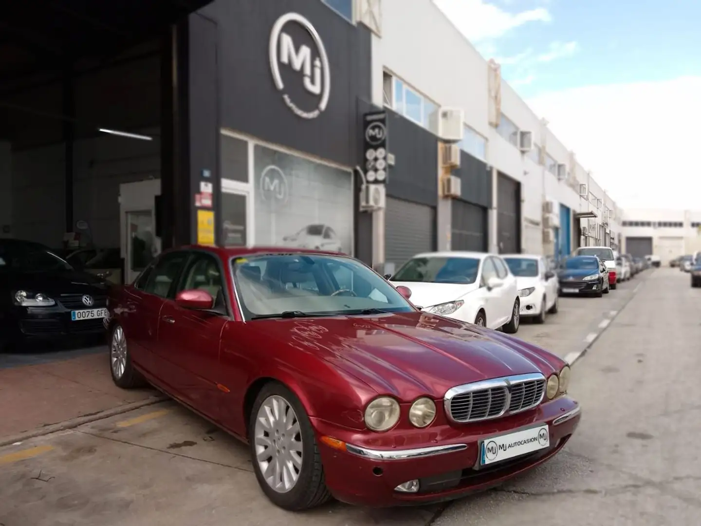 Jaguar XJ XJ-8 4.2 V8 Executive Aut. Burdeos - 1