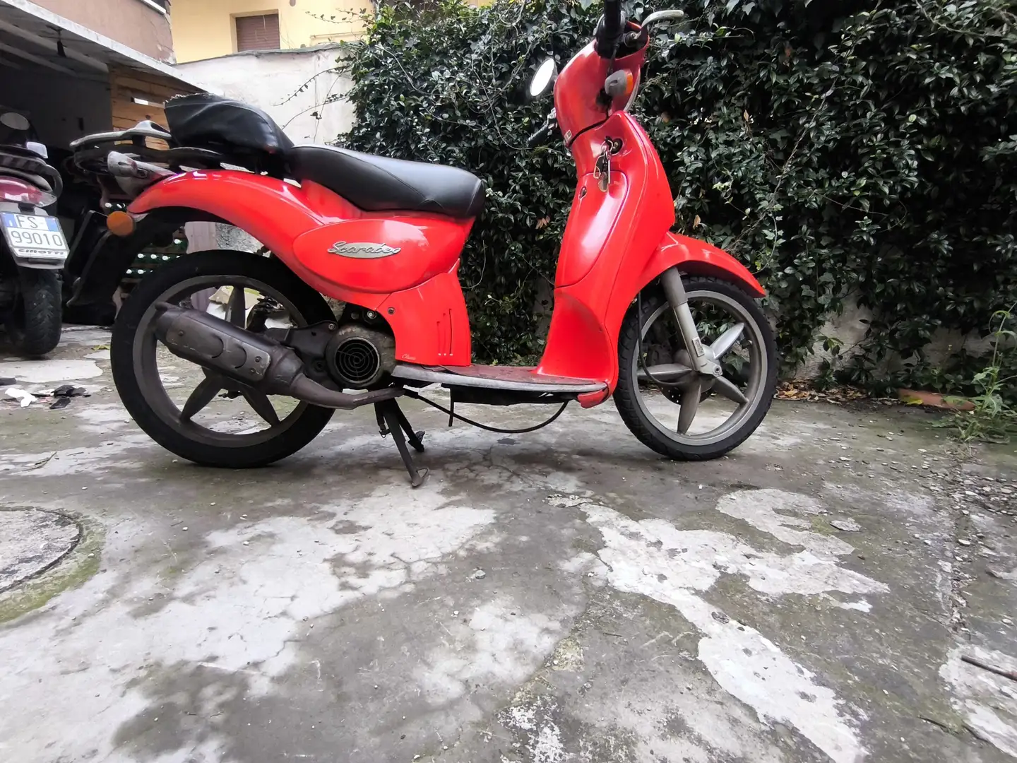 Aprilia Scarabeo Rosso - 2