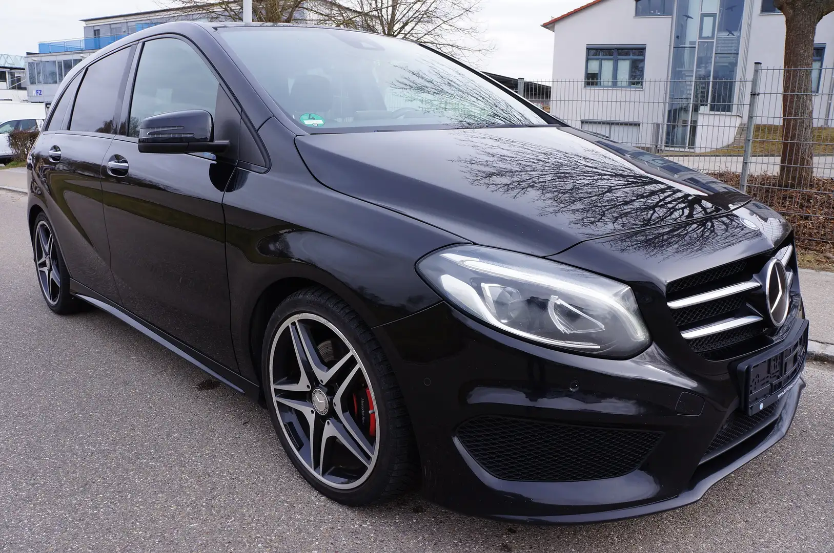 Mercedes-Benz B 220 d**AMG-SPORTPAKE**7G=NIGHT=EXKLUSIV=VOLL=E6 Negro - 2