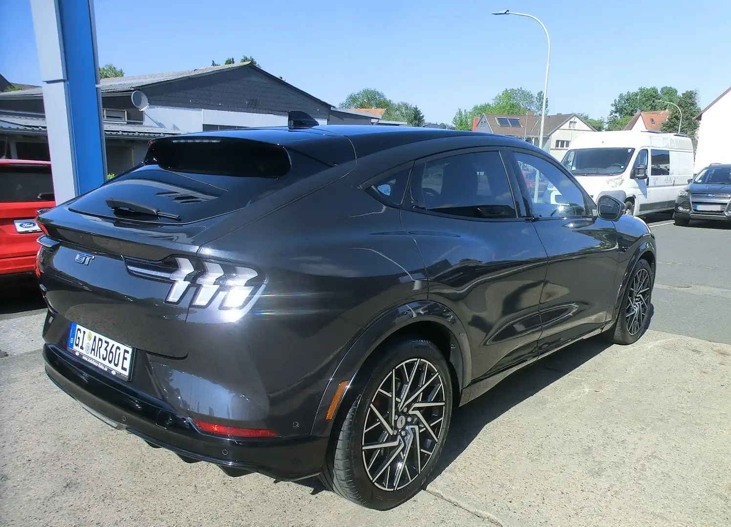 Ford Mustang Mach-E AWD GT/1Hd/MwSt/PanoDach/B&O/ACC Grau - 2