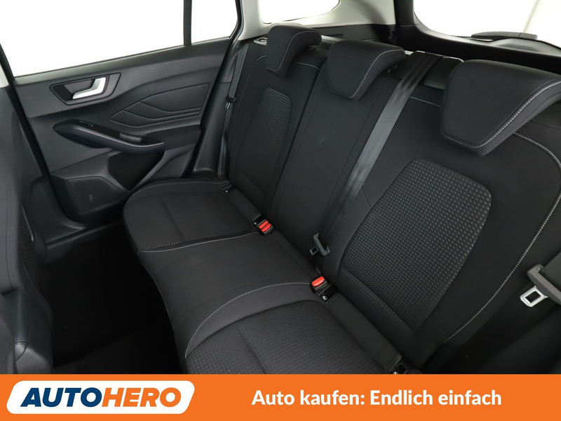 Ford Focus 1.0 EcoBoost Cool&Connect*NAVI*SPUR*PDC*SHZ*KLIMA* — photo 14