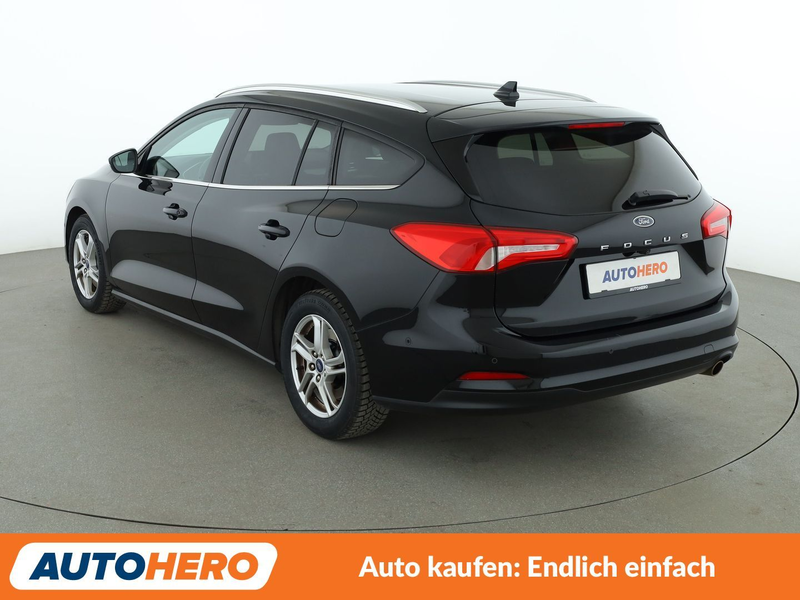 Ford Focus 1.0 EcoBoost Cool&Connect*NAVI*SPUR*PDC*SHZ*KLIMA* — photo 4