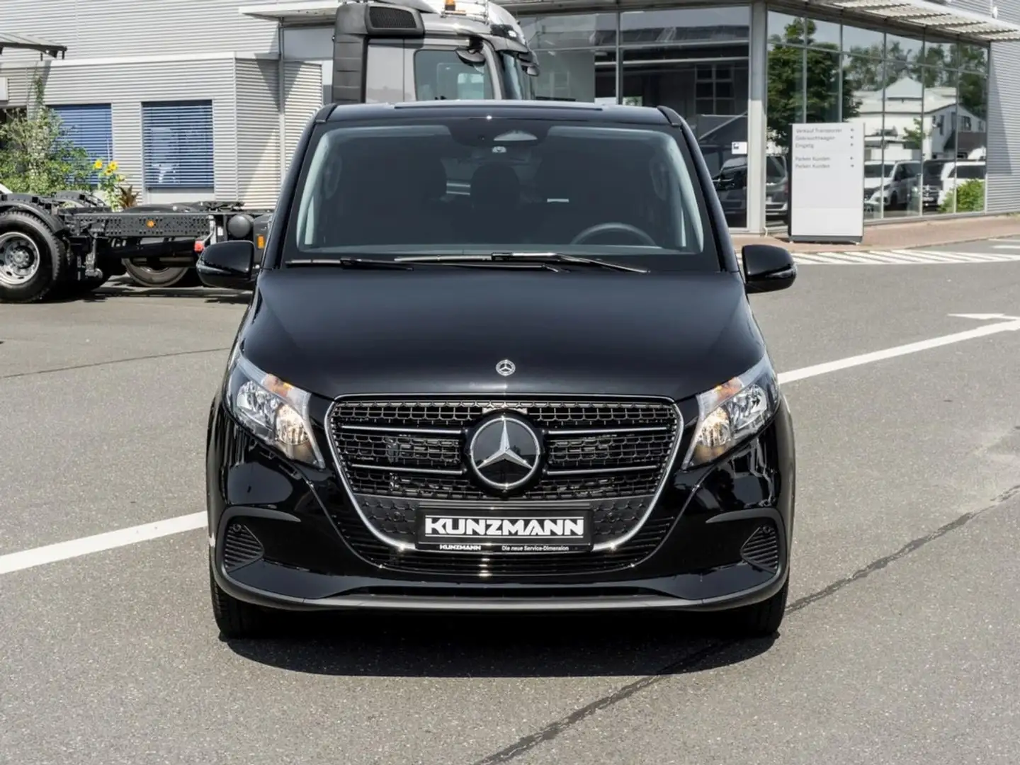 Mercedes-Benz V 250 d STYLE Lang MBUX Navi Distronic AHK Kamera Schwarz - 2