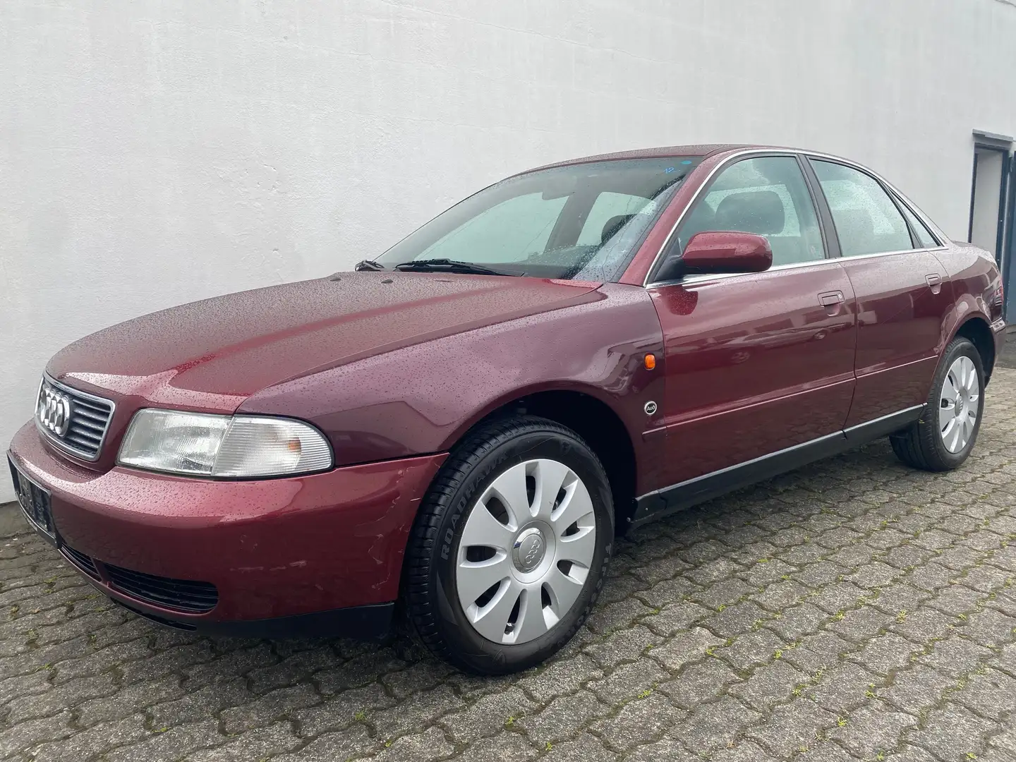 Audi A4 Audi A4 1,6 B5 Original 74 tkm/TÜV NEU/Gepflegt Rot - 2