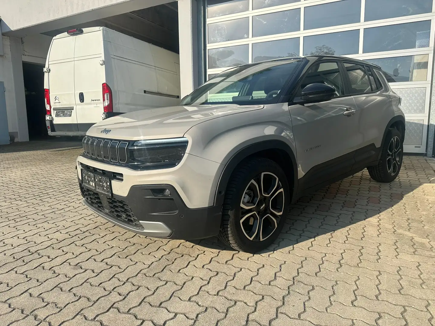 Jeep Avenger Summit Mild-Hybrid / Mwst ausweisbar Beige - 1