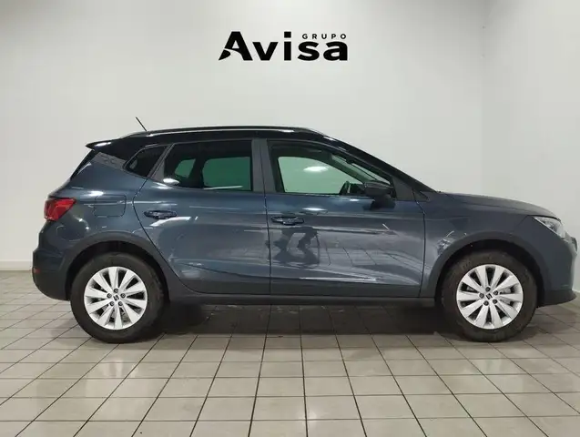 Seat Arona view 3