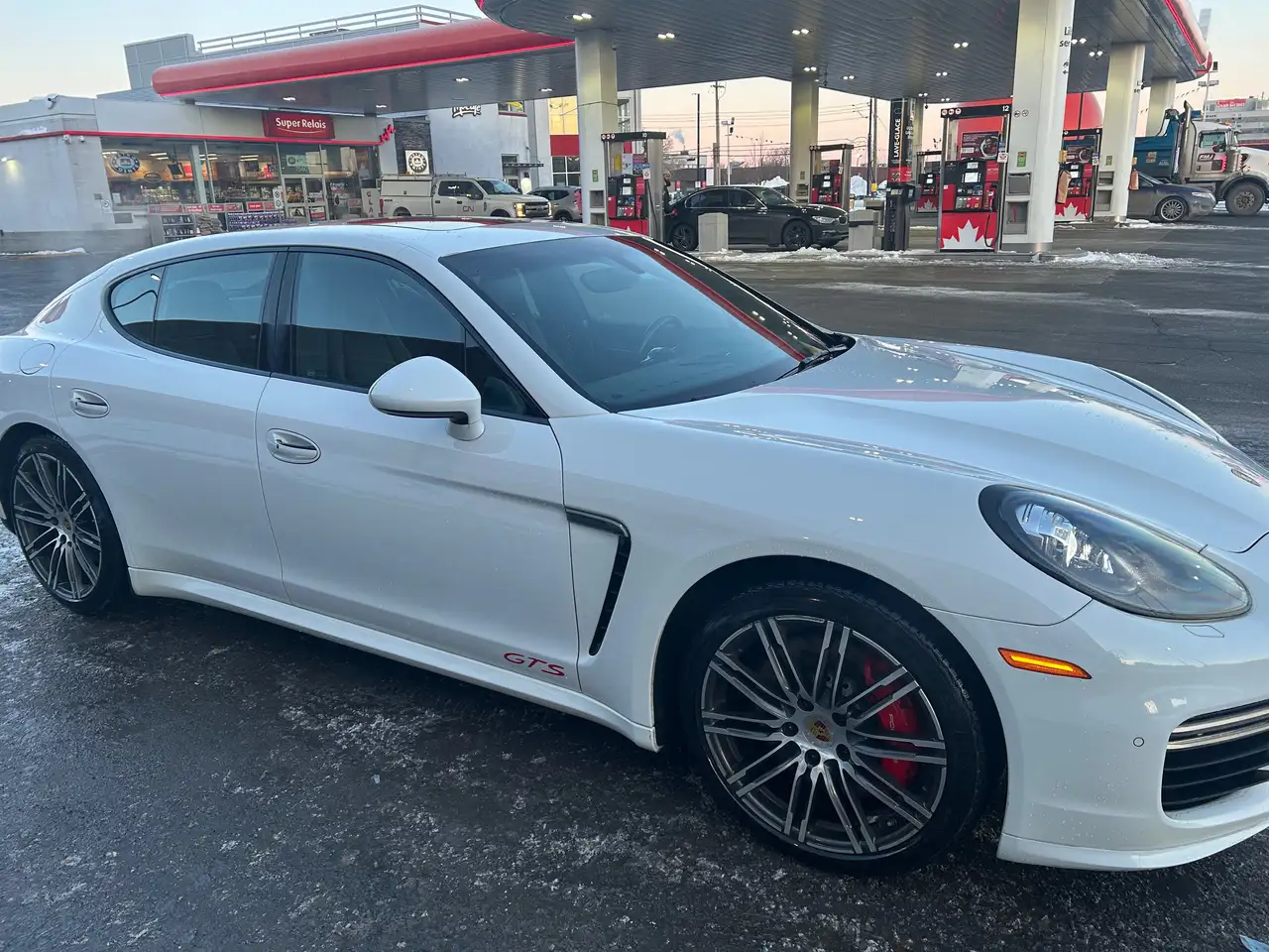 Porsche Panamera снимка Porsche Panamera