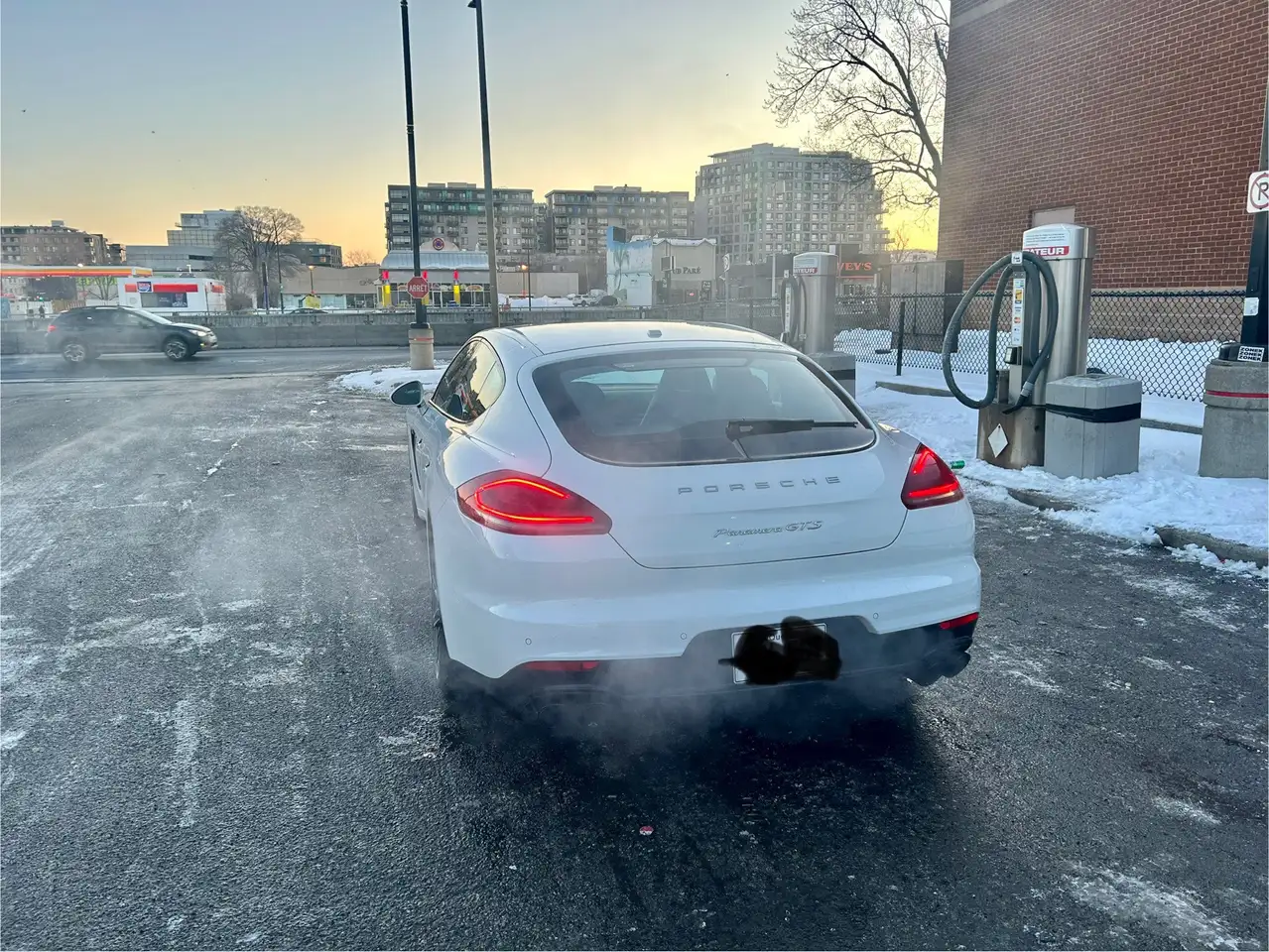 Porsche Panamera снимка Porsche Panamera