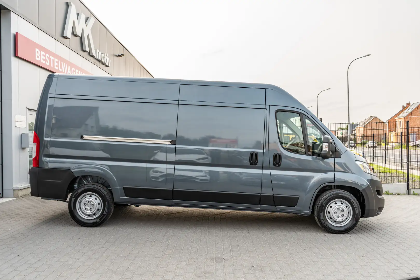 Opel Movano 2.2D Heavy L3H2 - Navigatie / 3T Sleep - 26.000 ex Grijs - 2