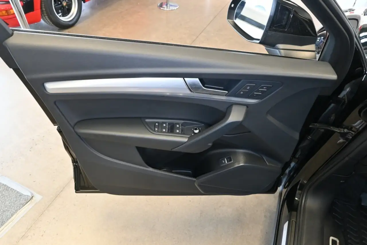 Audi Q5 снимка Audi Q5