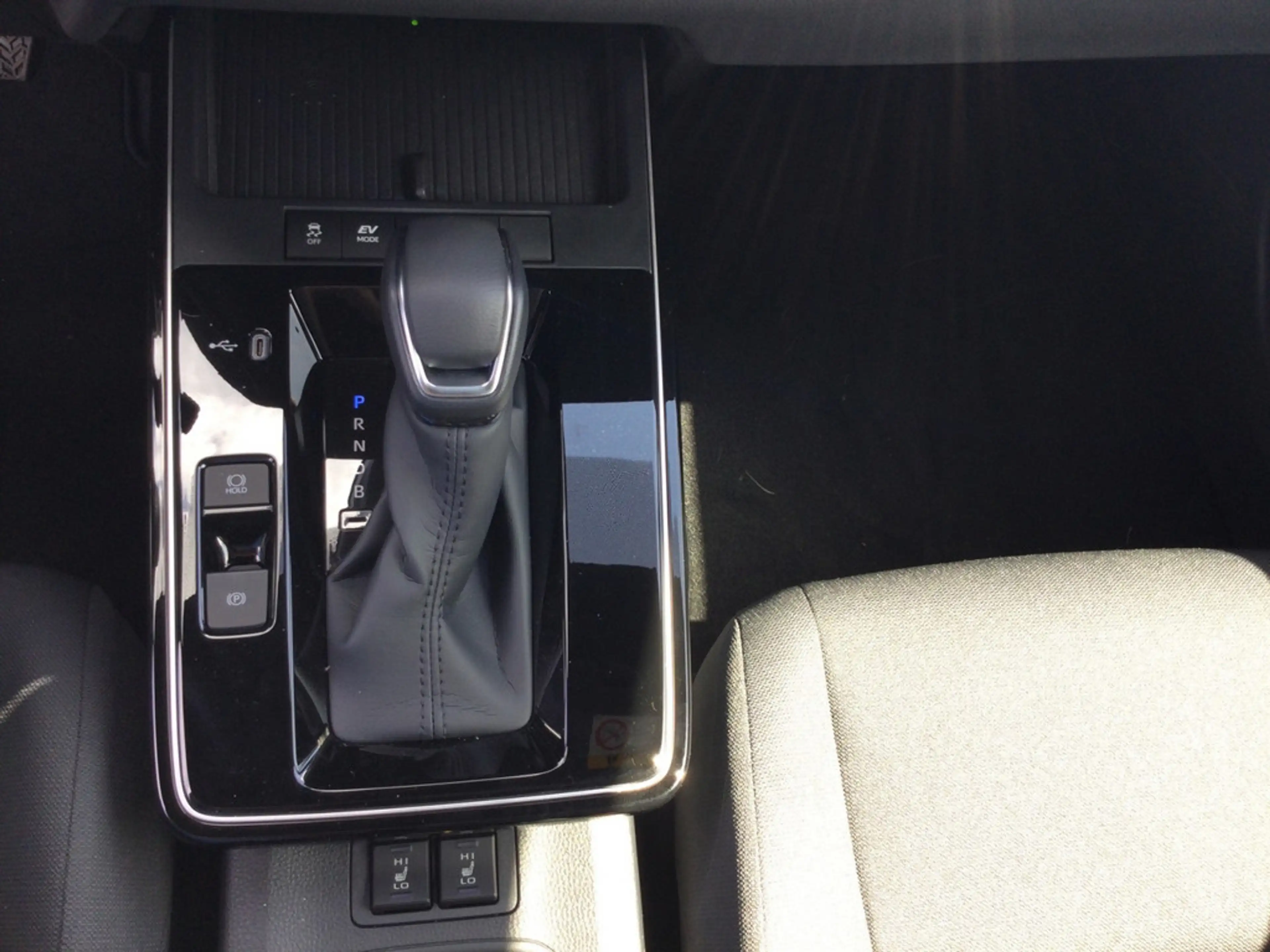 Toyota Corolla Cross 2.0 Hybrid FWD Teamplayer LED — photo 14
