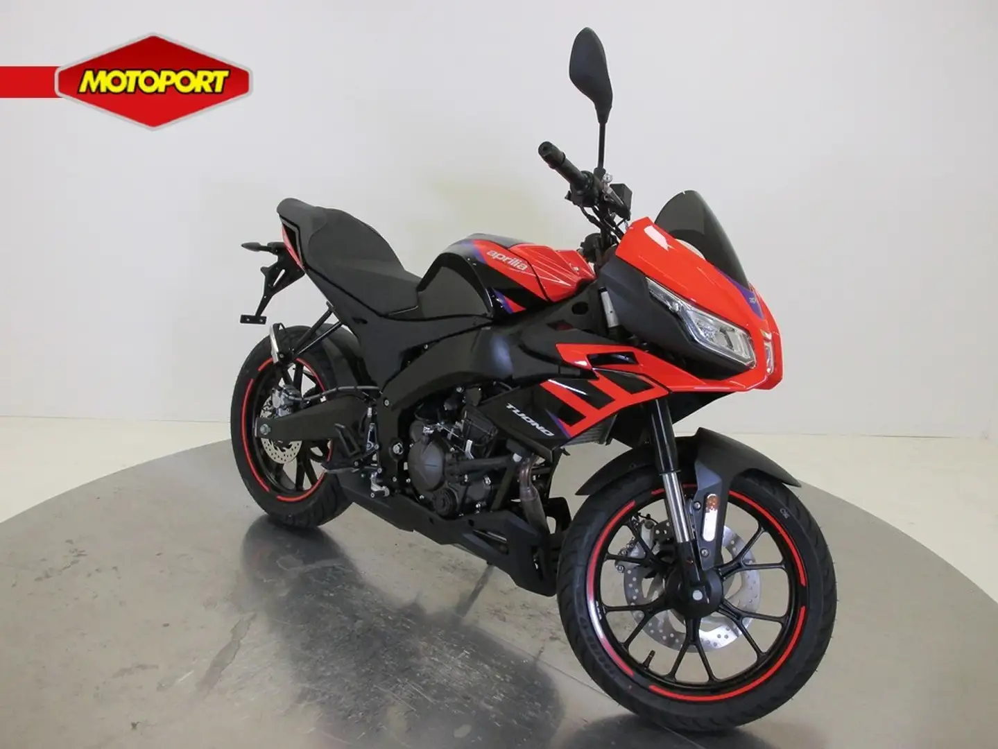 Aprilia Tuono 125 ABS Fekete - 2
