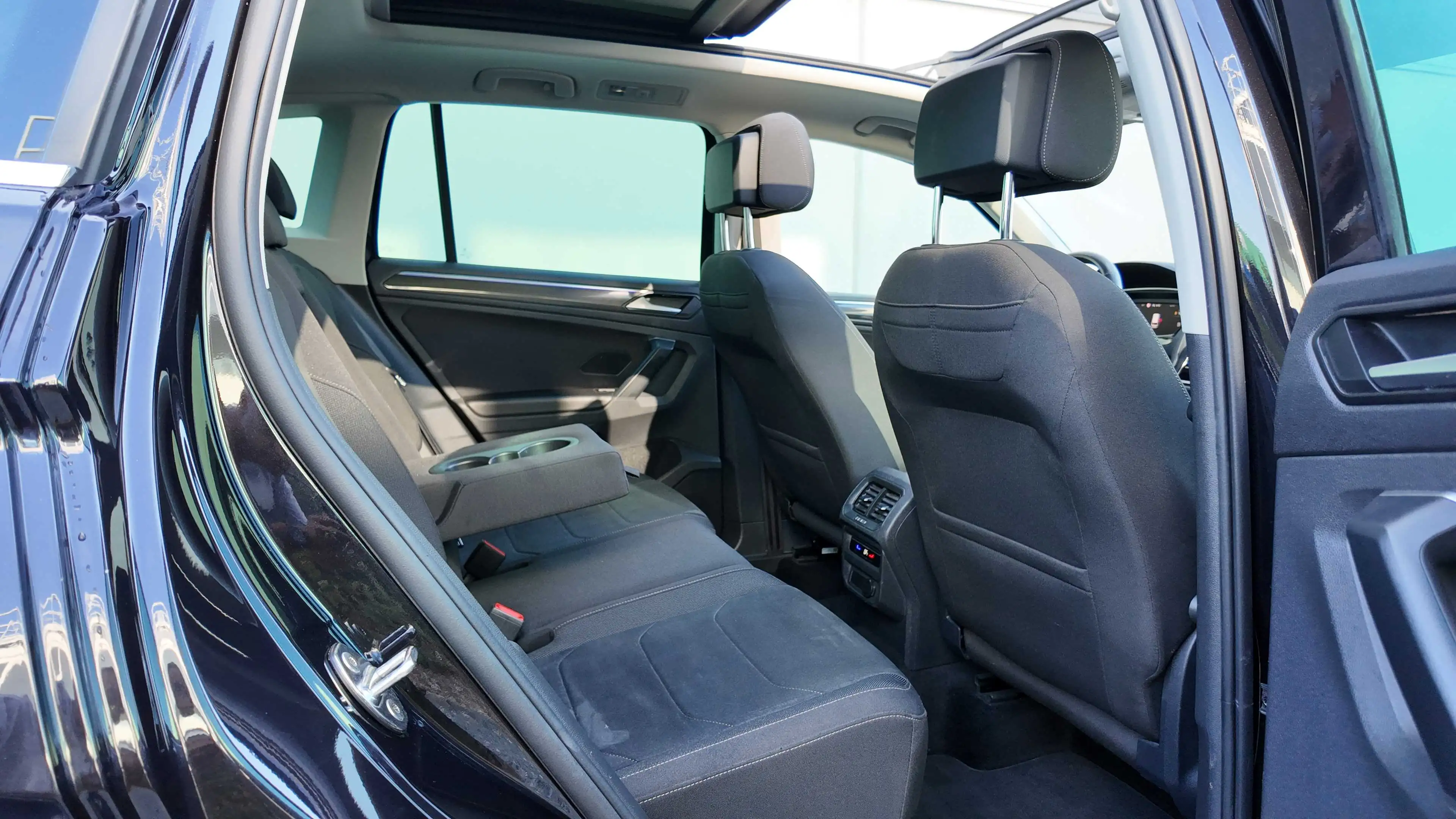 Volkswagen Tiguan 2.0TDI Elegance DSG Pano/Virtual Cockpit/Led TVA — photo 8