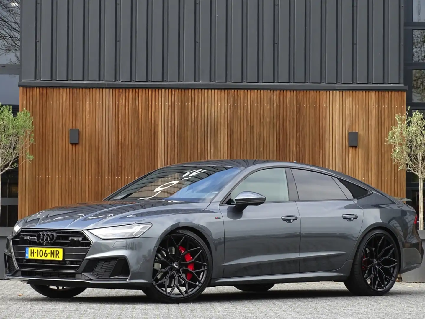 Audi A7 Sportback 55 TFSI V6 341PK Quattro / S7 Ed. / B&O Gris - 1