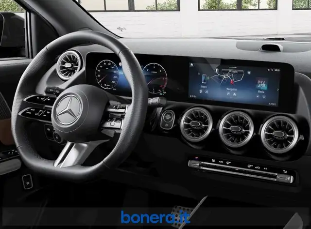 Mercedes-Benz Gla view 6