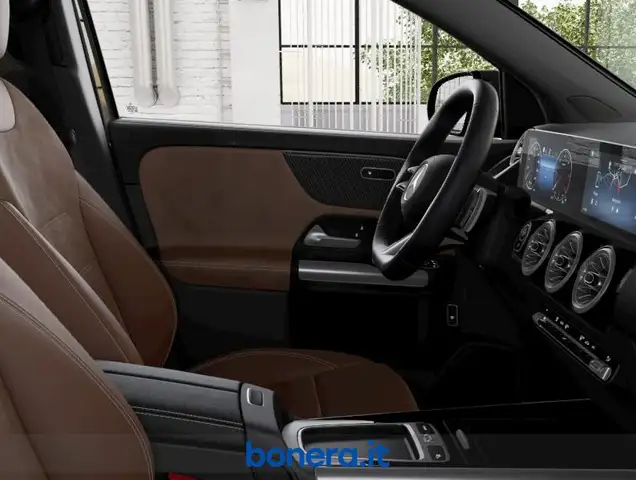Mercedes-Benz Gla view 7