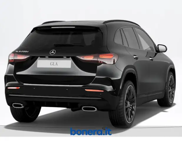 Mercedes-Benz Gla view 4