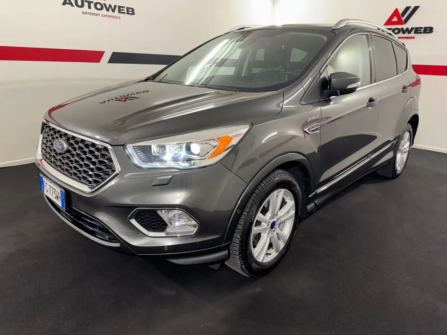 Ford Kuga 2.0 TDCI 150 CV S&S 2WD Vignale Grigio - 1