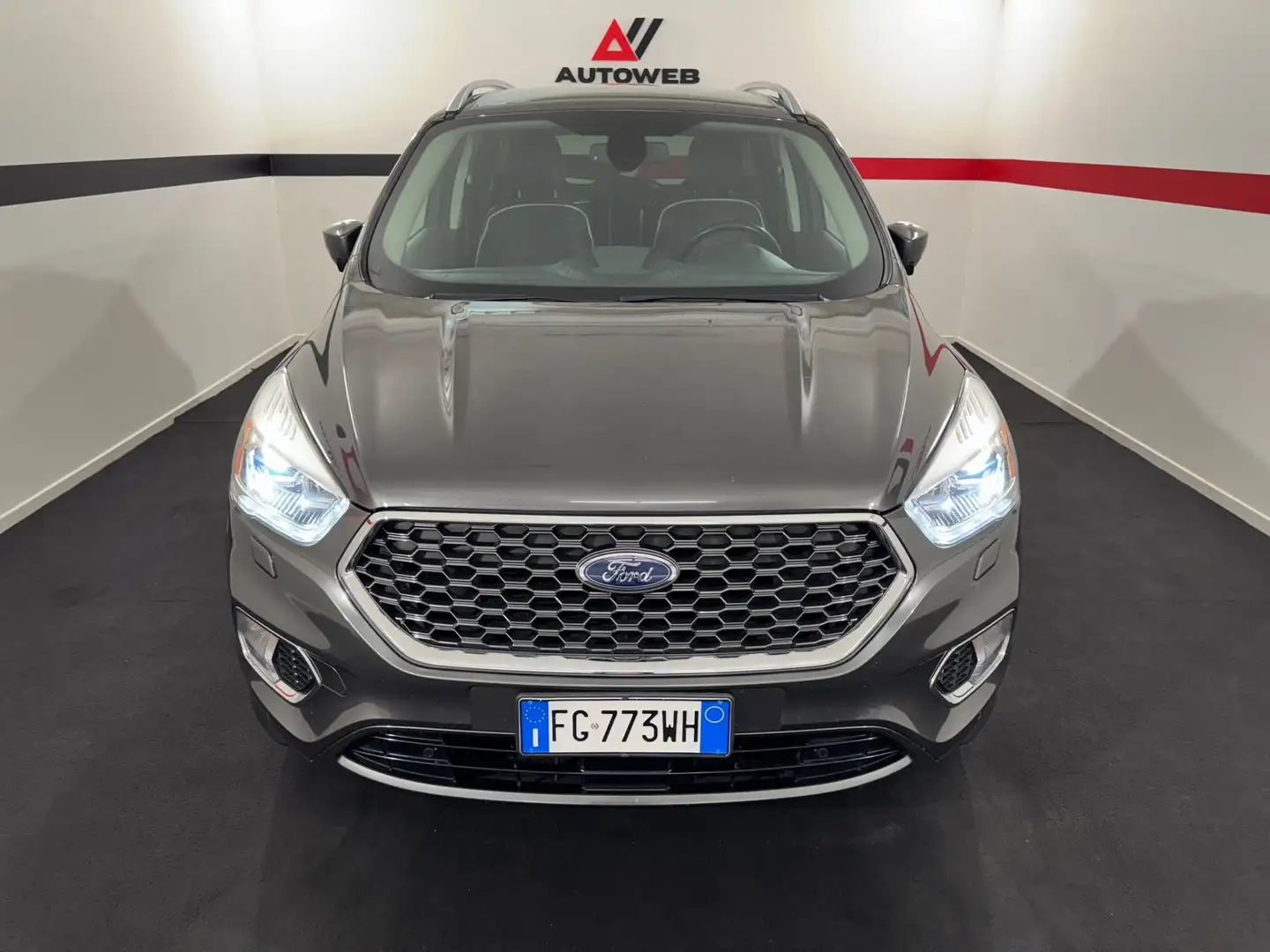 Ford Kuga 2.0 TDCI 150 CV S&S 2WD Vignale Grigio - 2