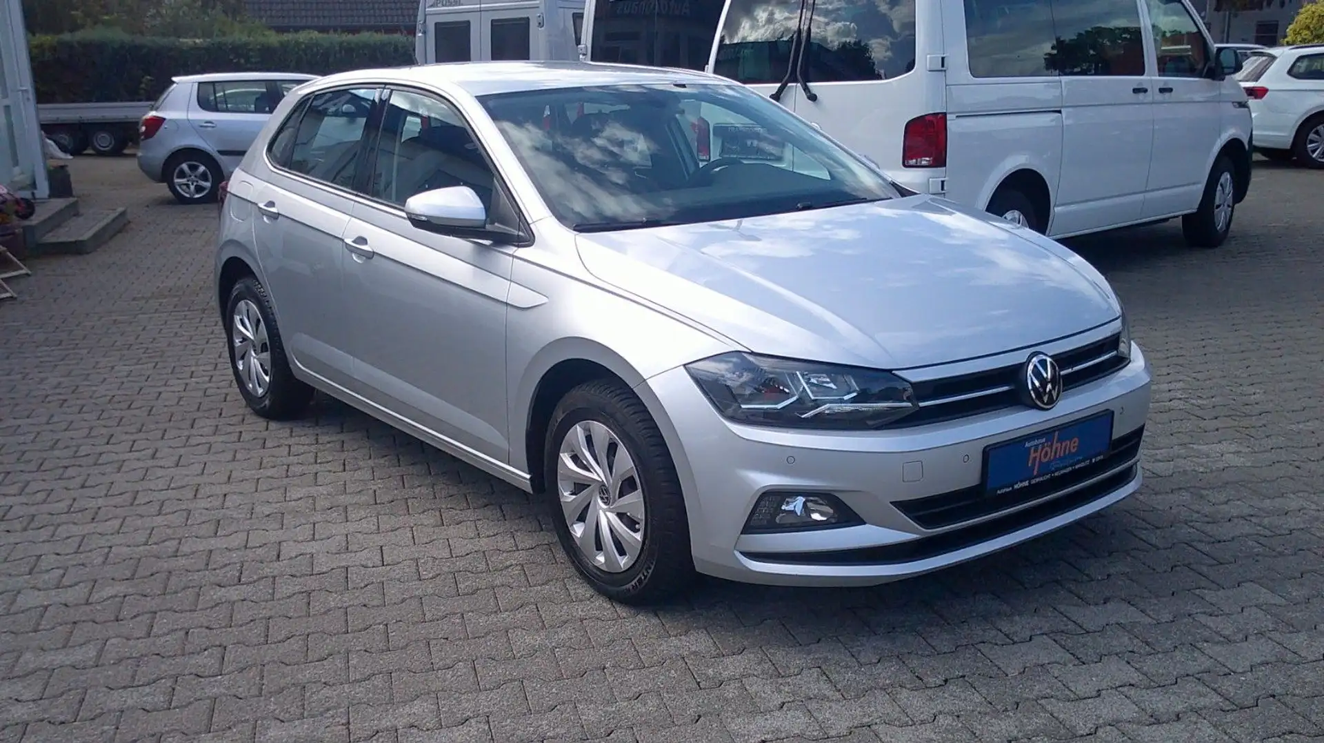 Volkswagen Polo VI Comfortline DSG Silber - 2