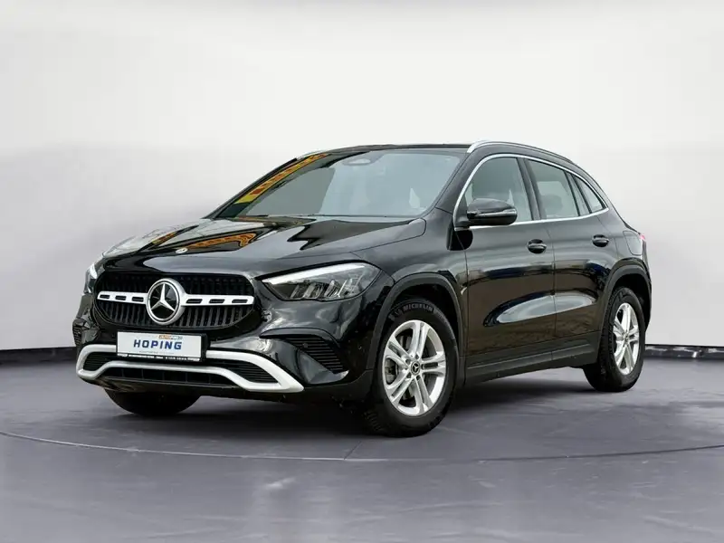 Mercedes-Benz GLA 200