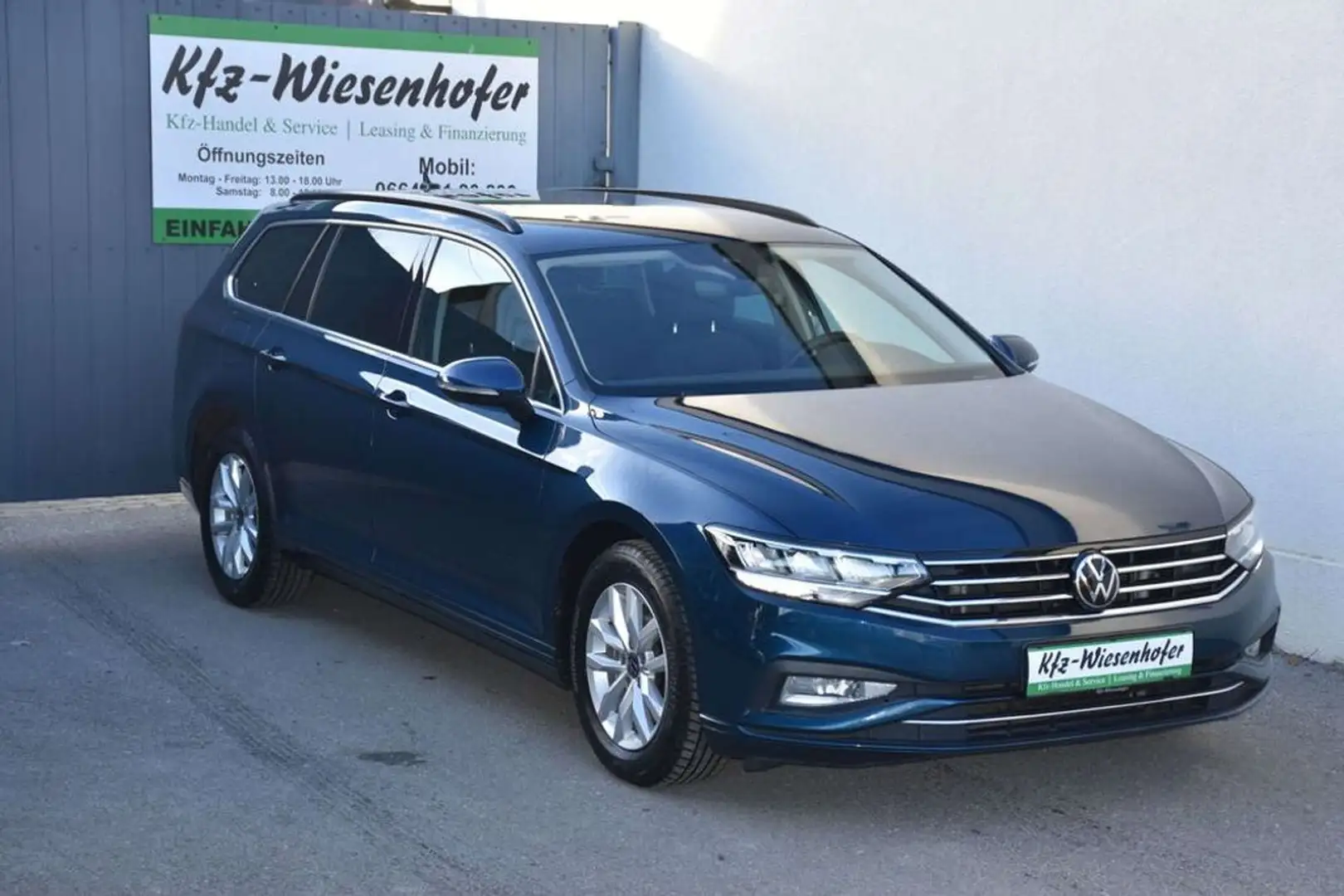 Volkswagen Passat Business 2.0 TDI DSG / Anhängerkupplung / Blau - 1
