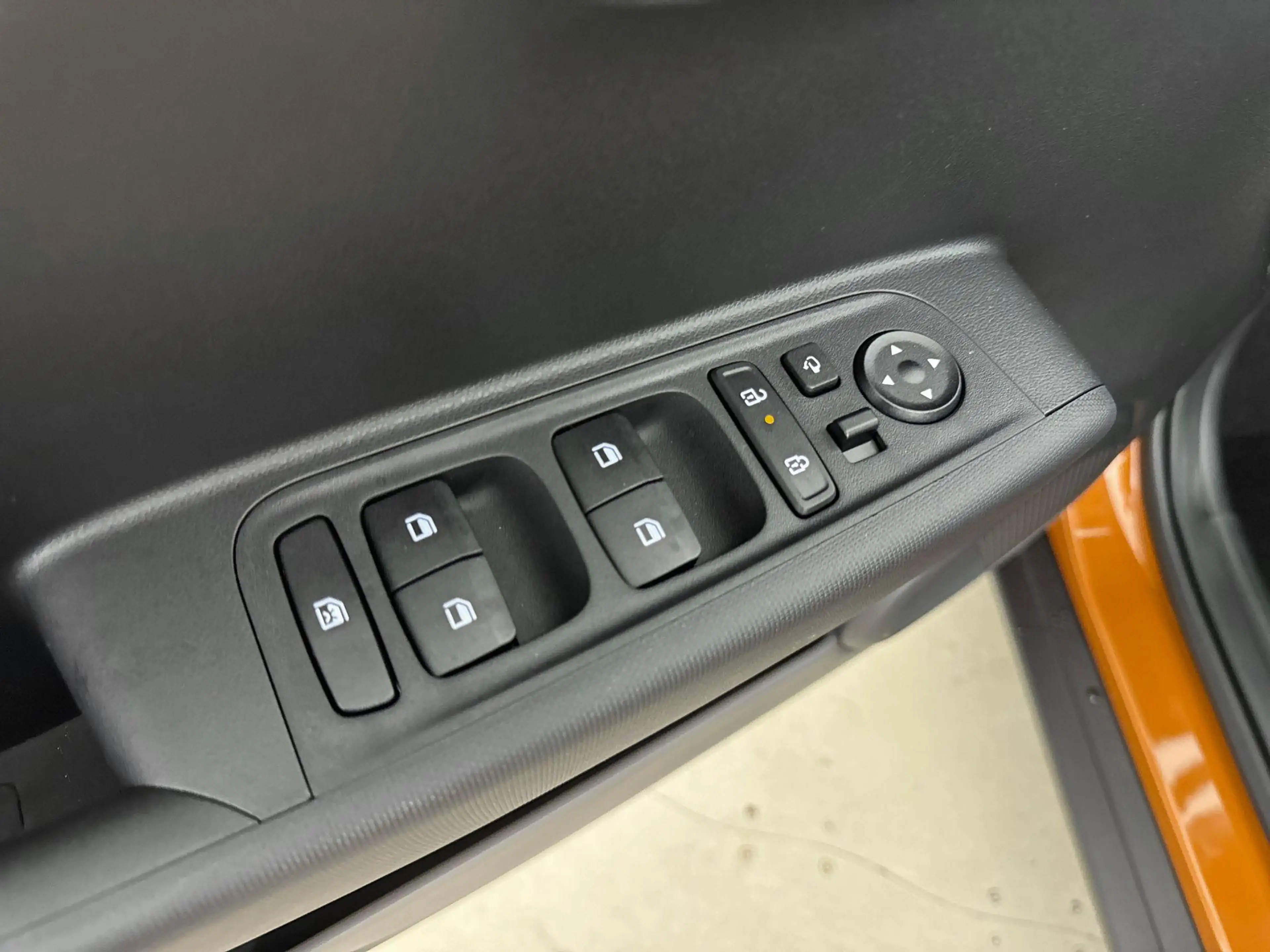 Hyundai Inster E-Motion 42 kWh | Apple Carplay/Android Auto | Nav — photo 11