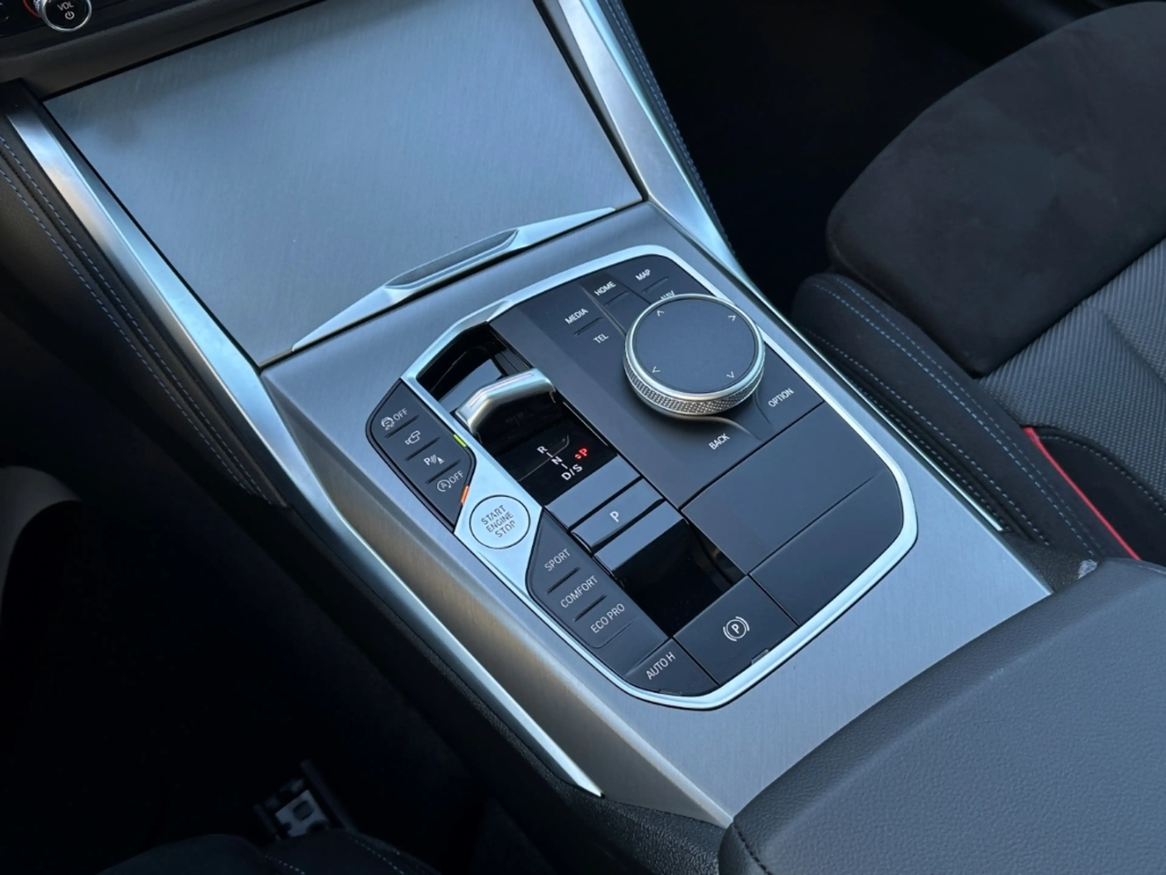BMW 230 i MSPORT LC-PROF HUD PA+ KEYLESS AHK SHADOW — photo 12