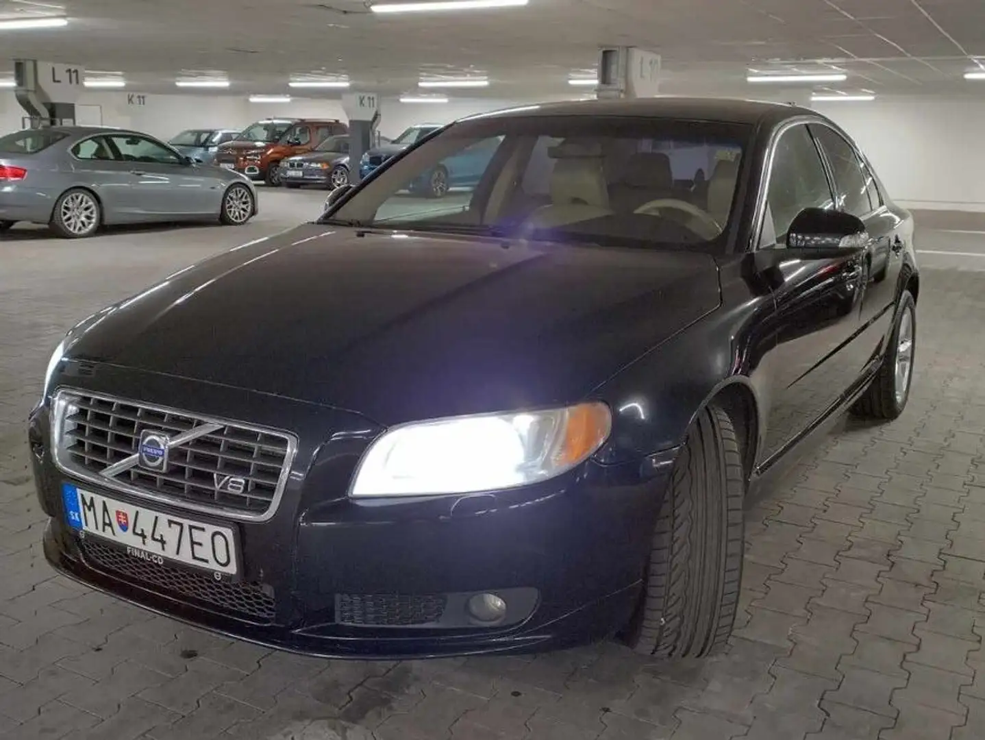 Volvo S80 S80 V8 AWD Aut. Momentum Schwarz - 1